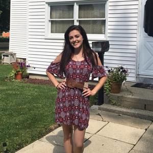 Meet your Posher, Nicole